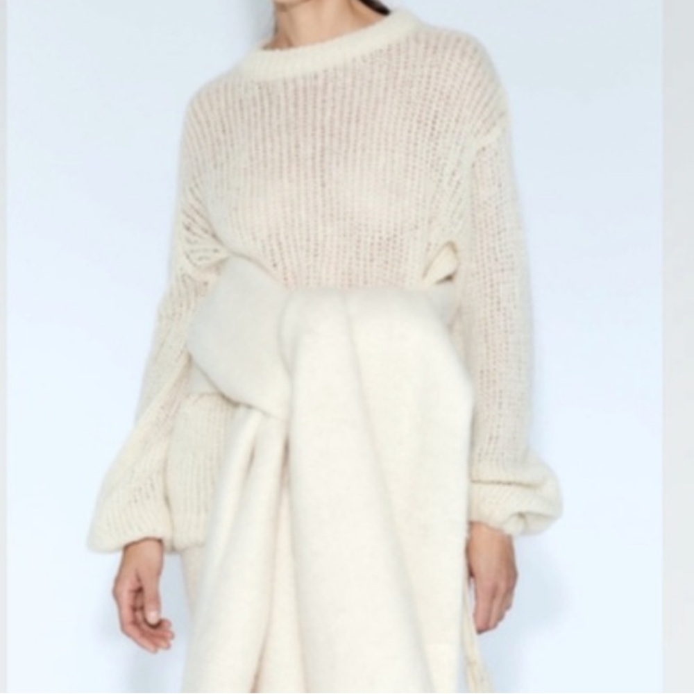 NWT ZARA Cream Wool and Alpaca Blend Drawstring Knit Sweater. Size M
